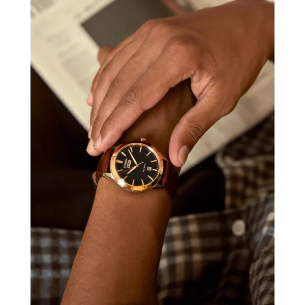 Citizen Rolan AW0096-06L - reloj clásico para hombre con tecnología Eco-Drive y resistencia al agua